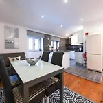 Dina House نازاريه