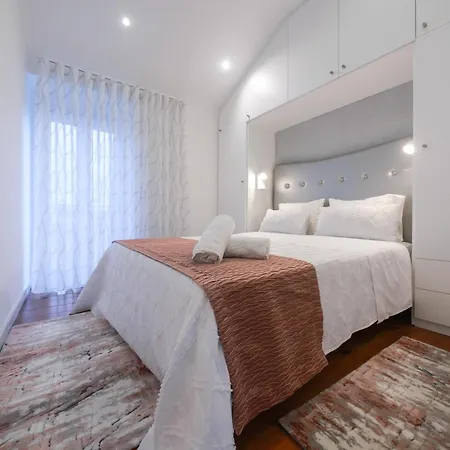 Dina House Nazare